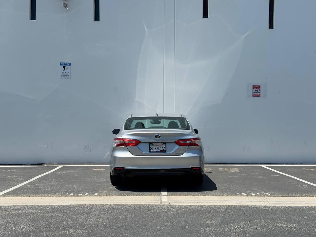 Toyota Camry Hybrid LE 2018