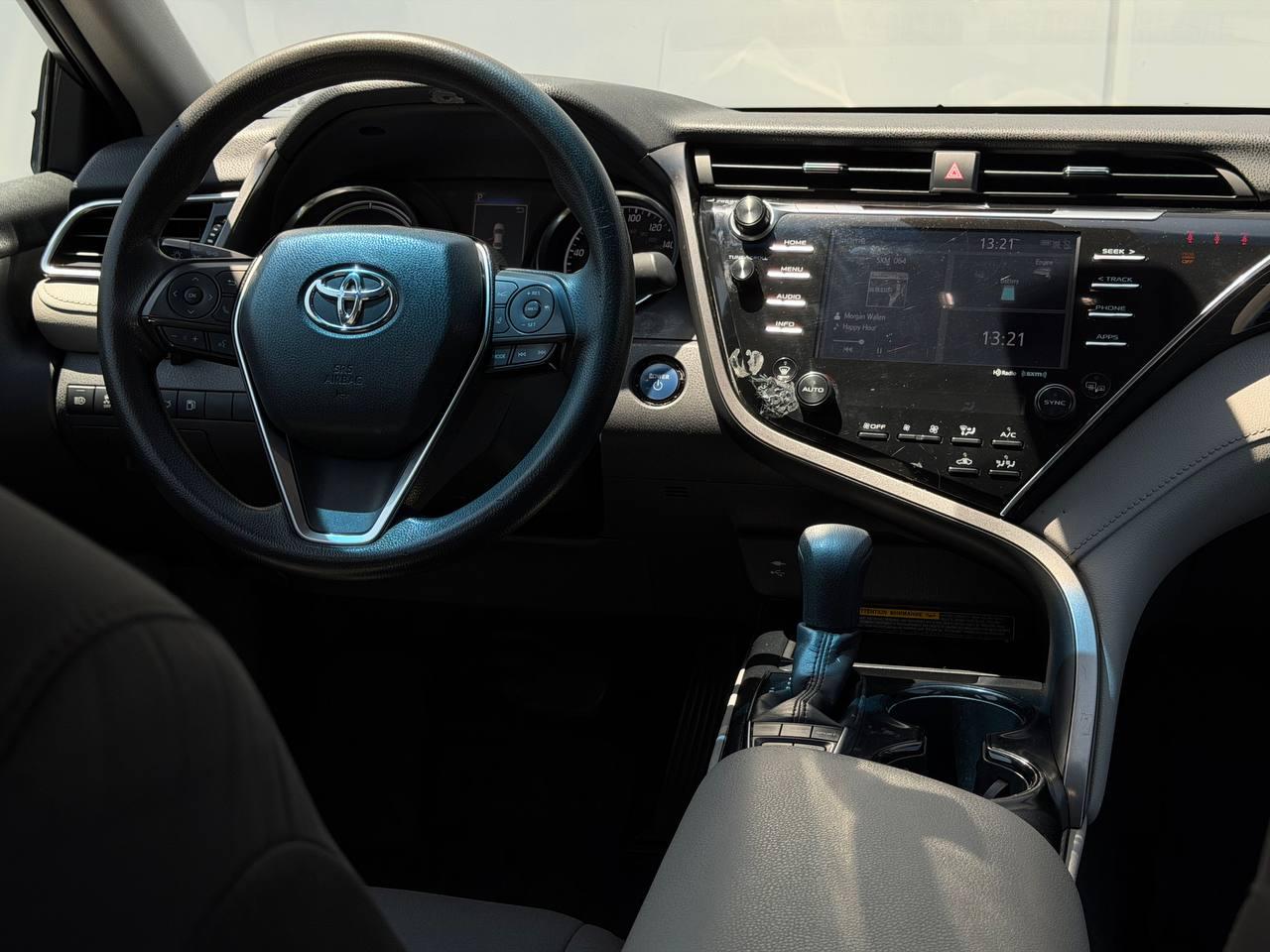 Toyota Camry Hybrid LE 2018