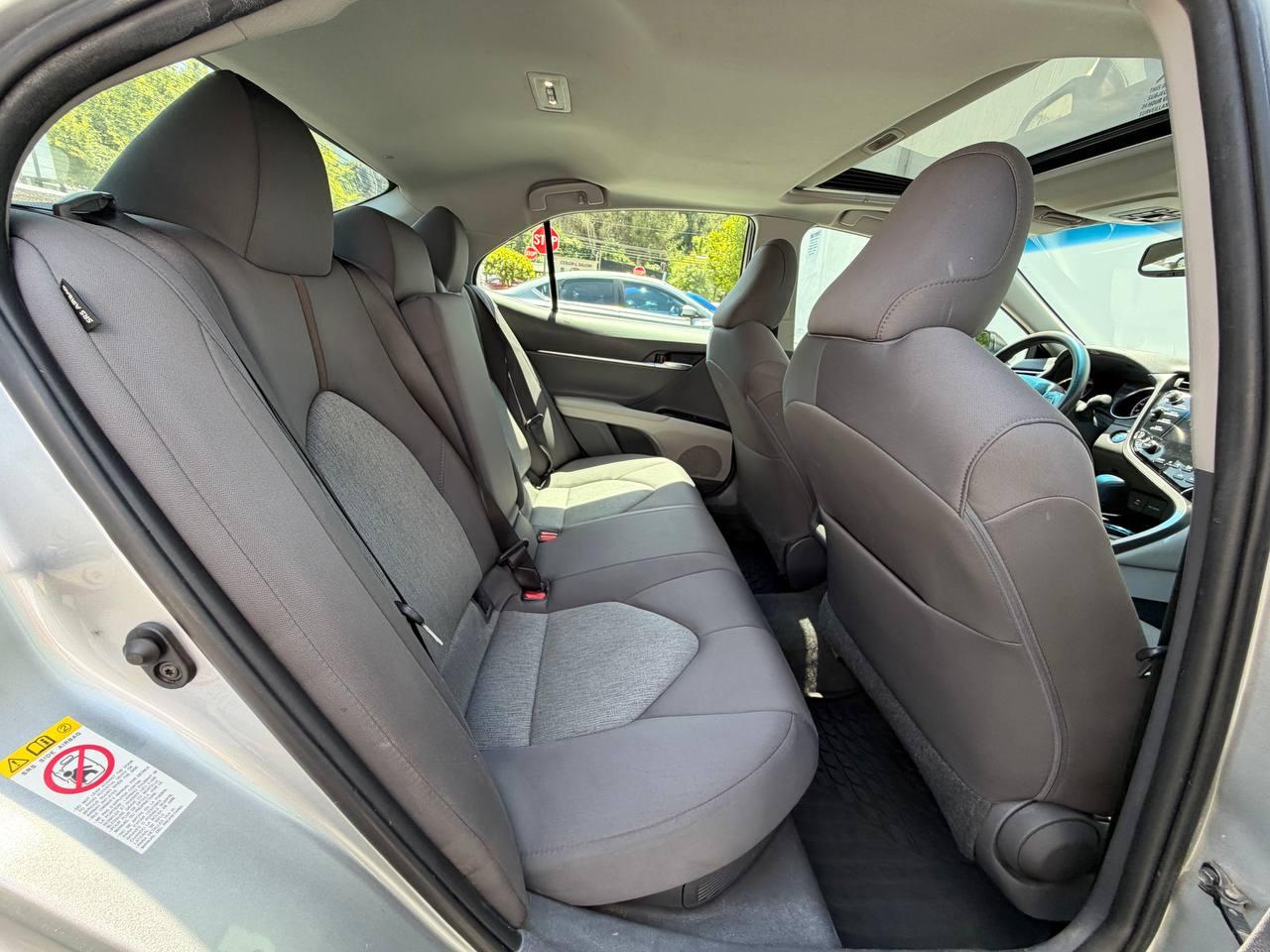 Toyota Camry Hybrid LE 2018