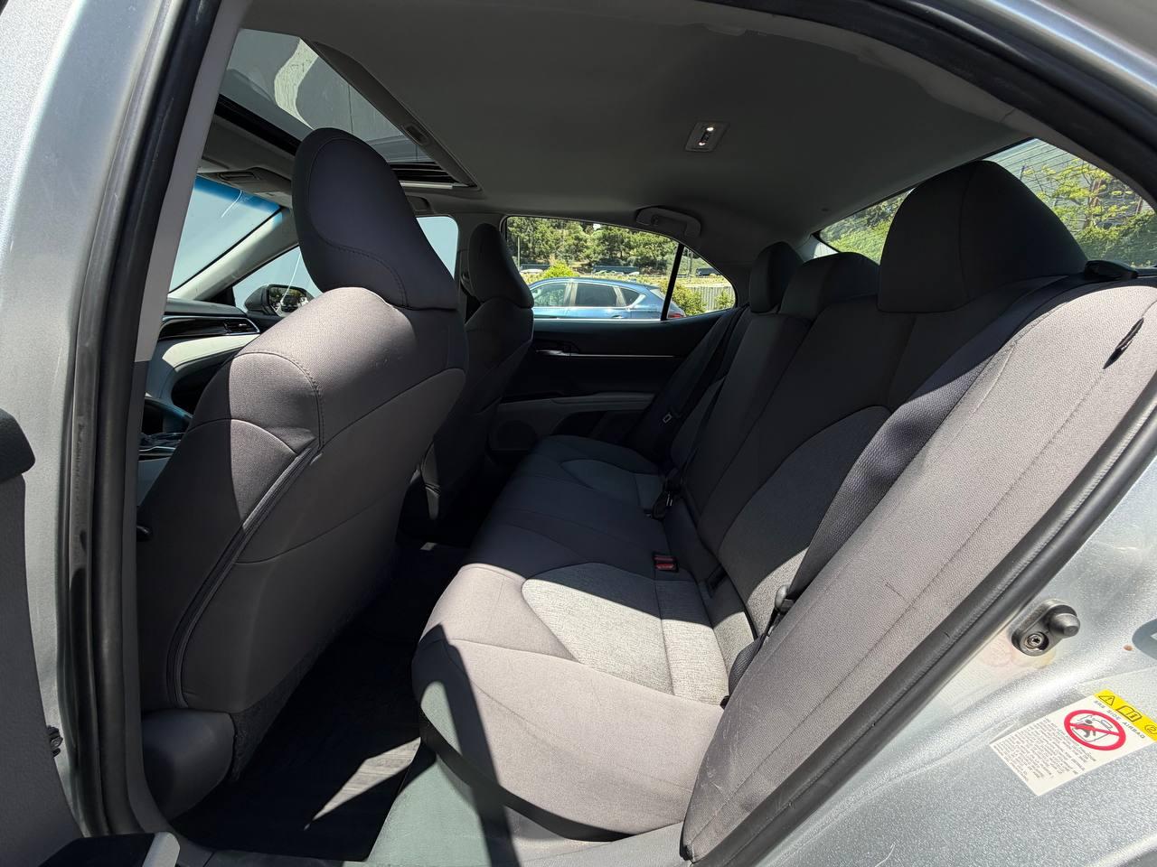 Toyota Camry Hybrid LE 2018