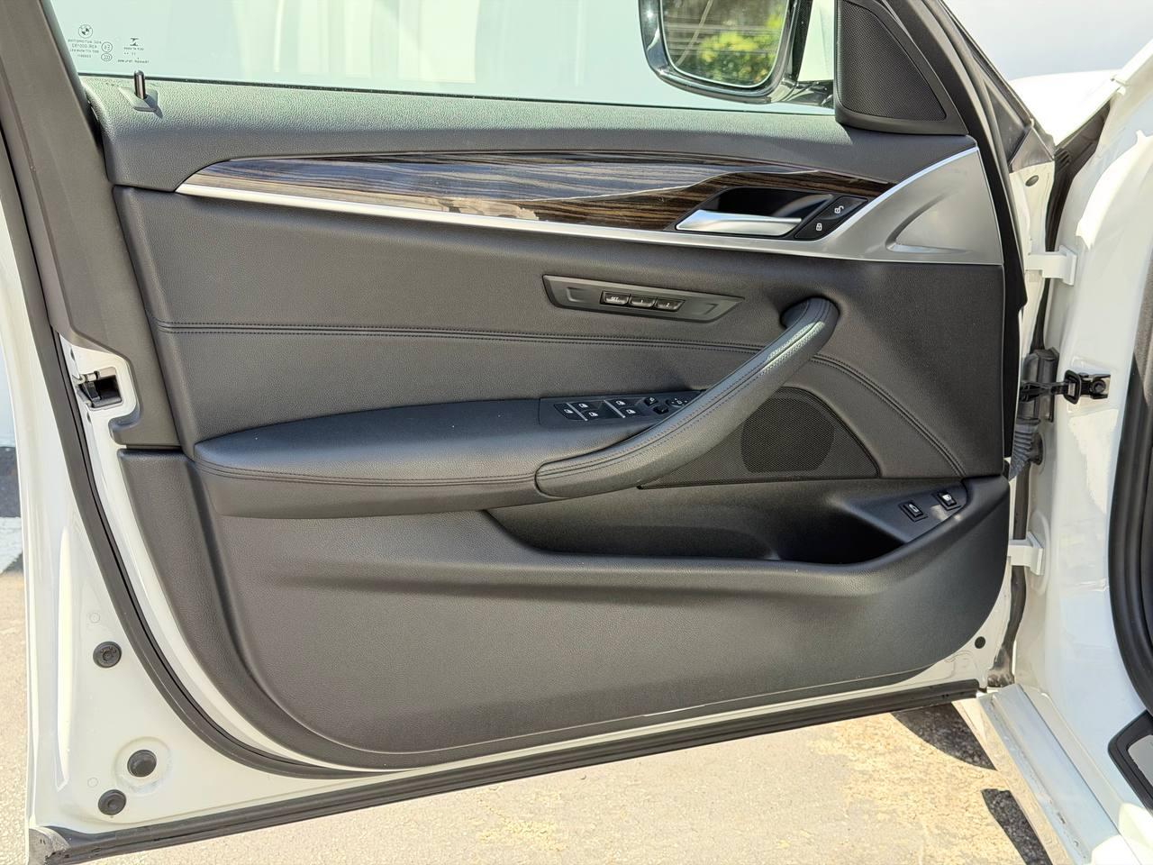 BMW 5-Series 530e iPerformance 2018