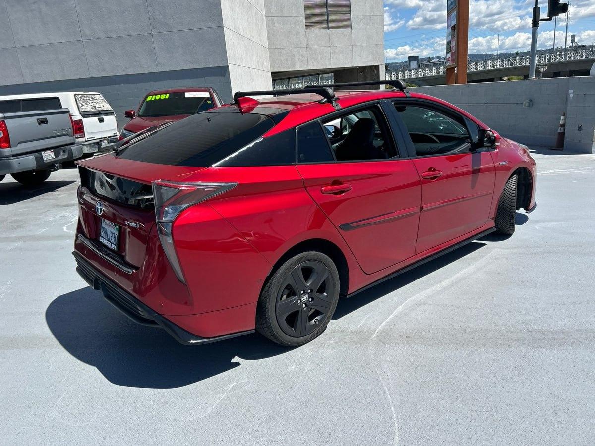 Toyota Prius Two Eco 2018
