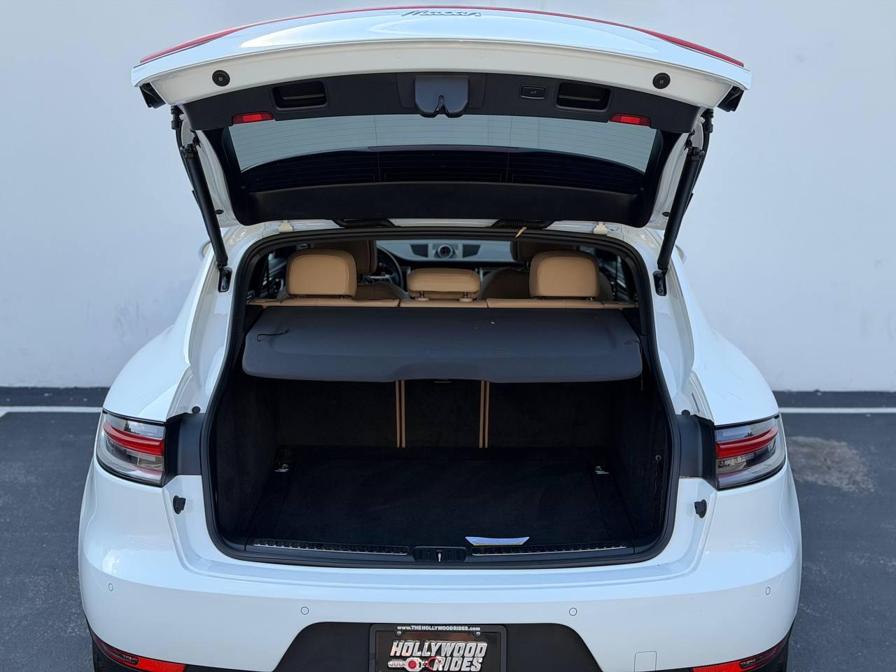 Porsche Macan Base 2020
