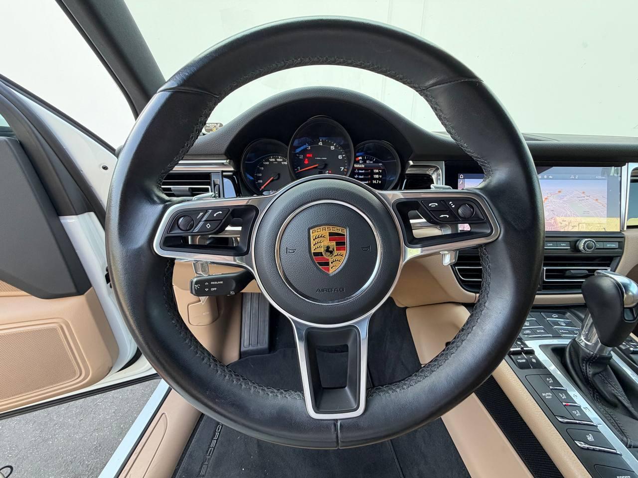 Porsche Macan Base 2020