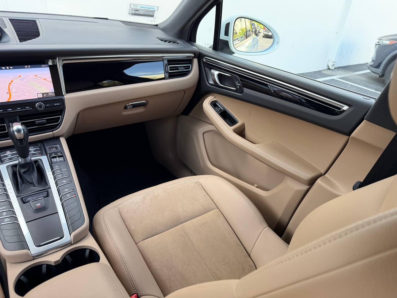 Porsche Macan Base 2020