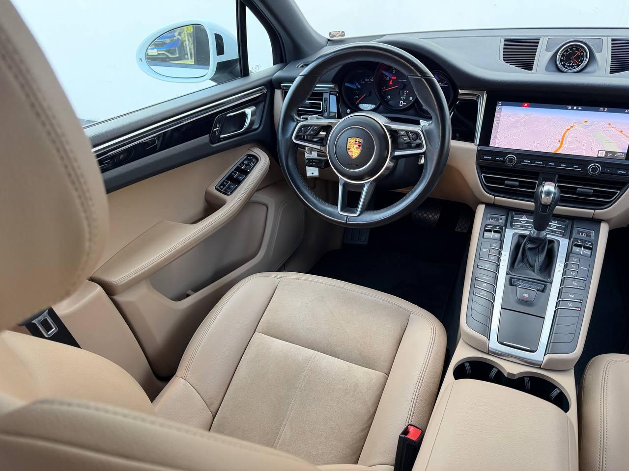 Porsche Macan Base 2020
