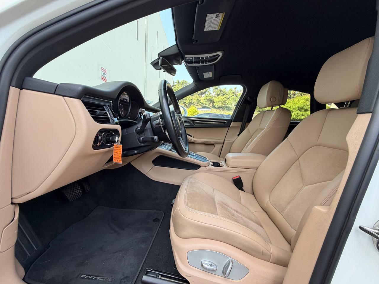 Porsche Macan Base 2020