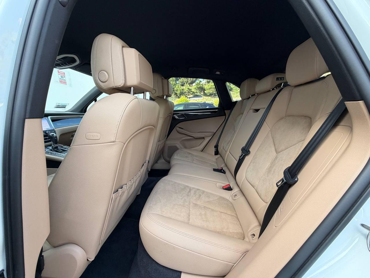 Porsche Macan Base 2020