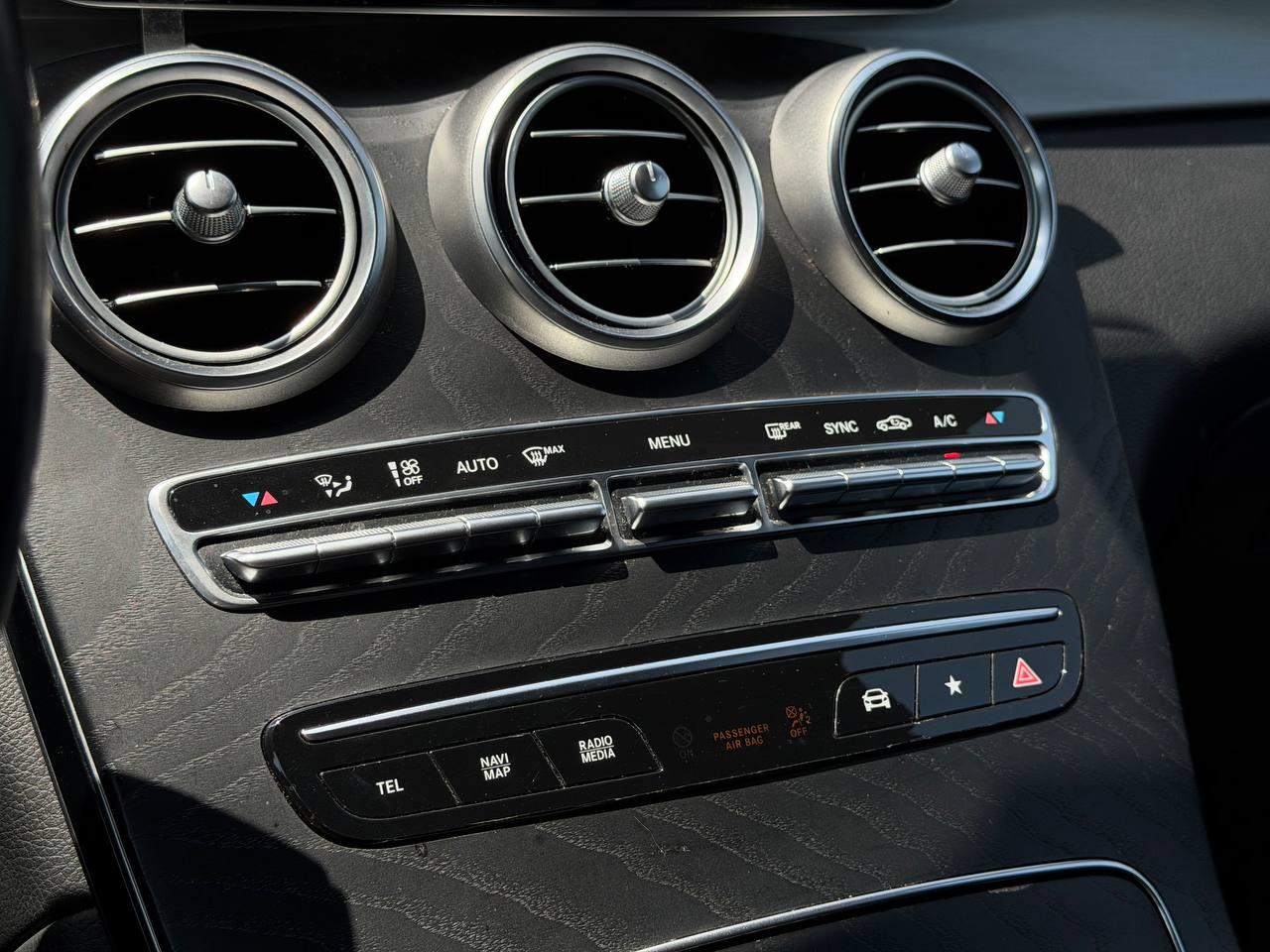 Mercedes-Benz GLC-Class GLC300 2020