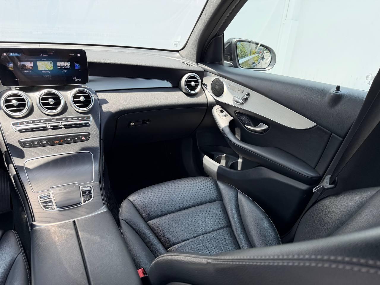 Mercedes-Benz GLC-Class GLC300 2020