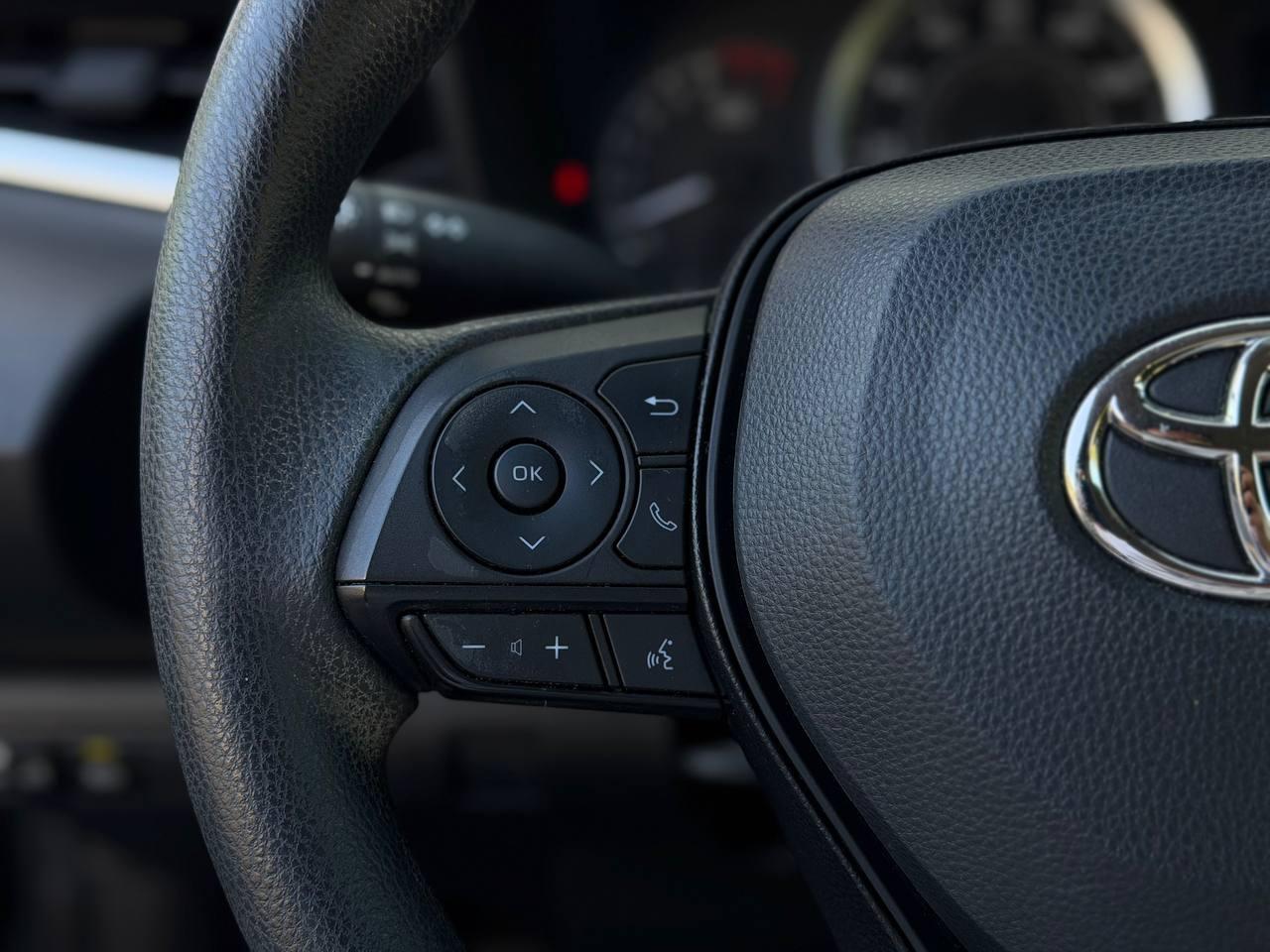 Toyota Corolla LE 2022