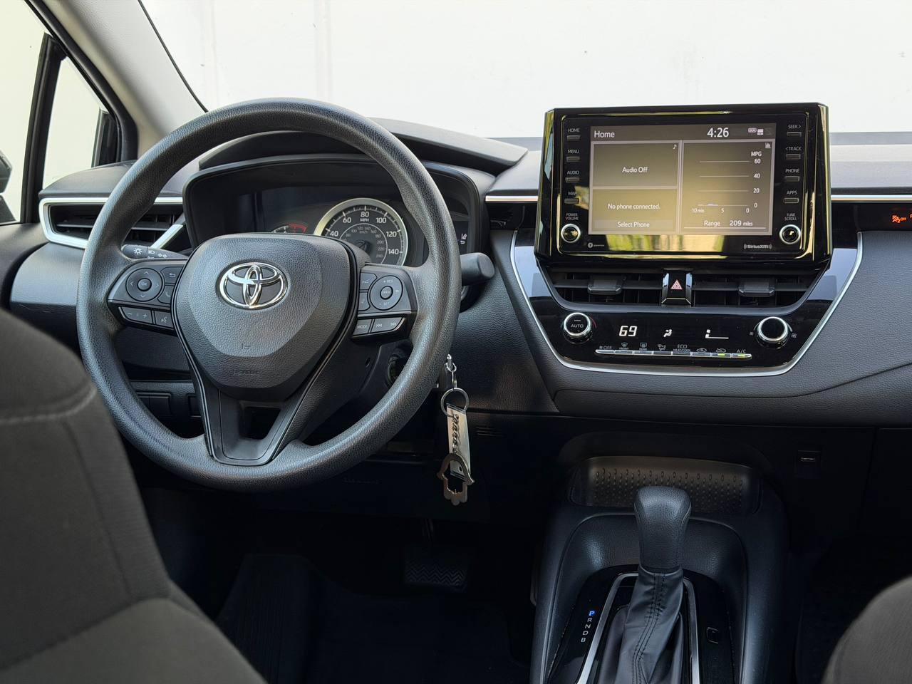 Toyota Corolla LE 2022