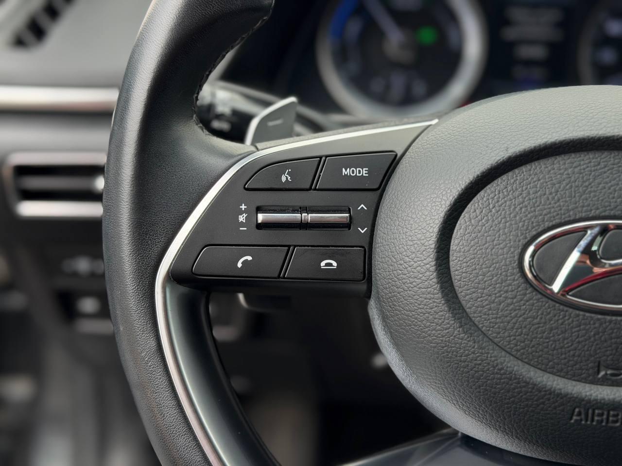 Hyundai Sonata Hybrid SEL 2023