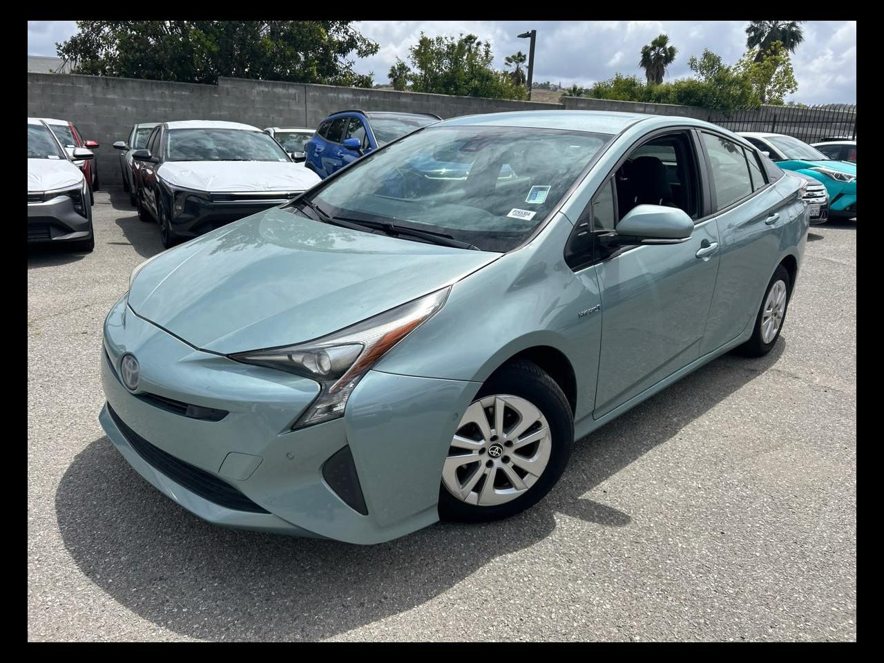 Toyota Prius Two 2017