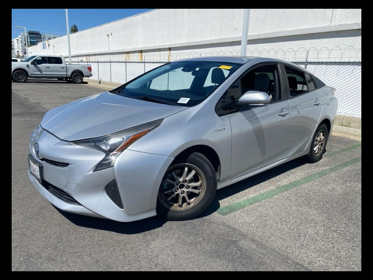 Toyota Prius Two Eco 2016