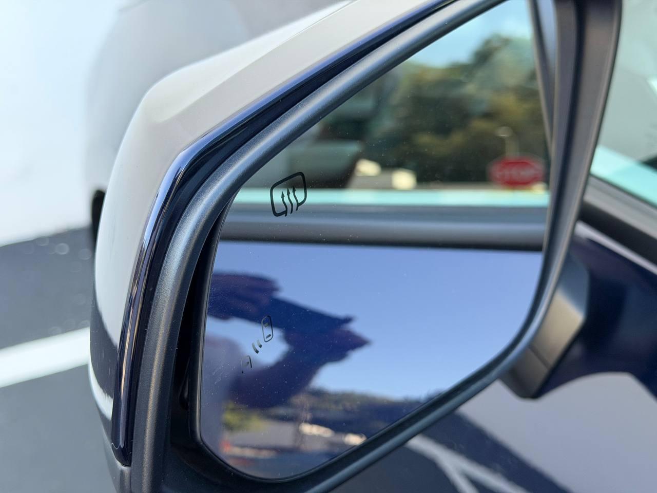 Toyota Sienna XLE 7-Passenger 2025