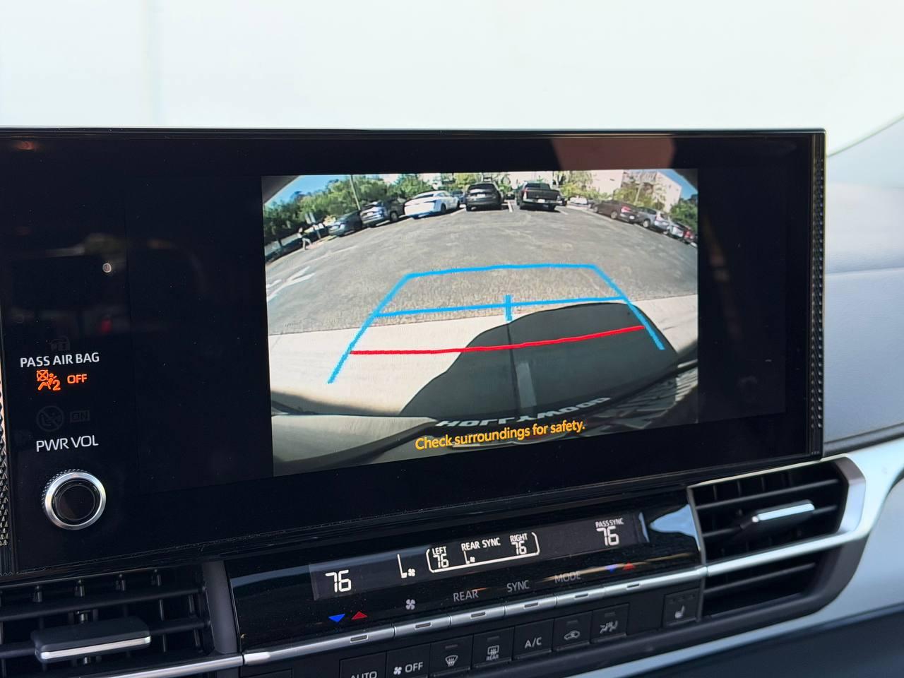 Toyota Sienna XLE 7-Passenger 2025