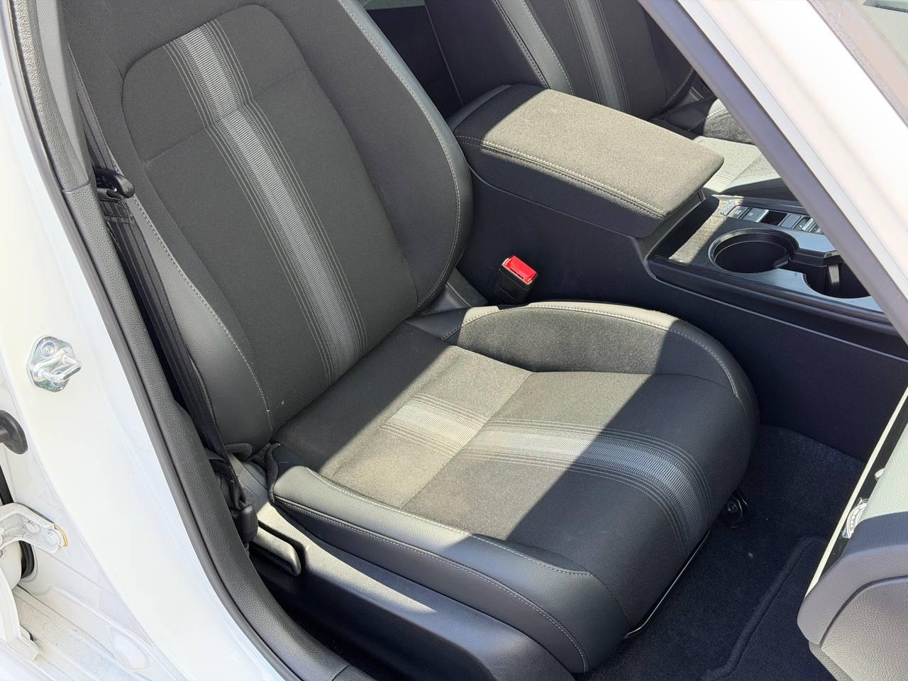 Honda Civic  2025