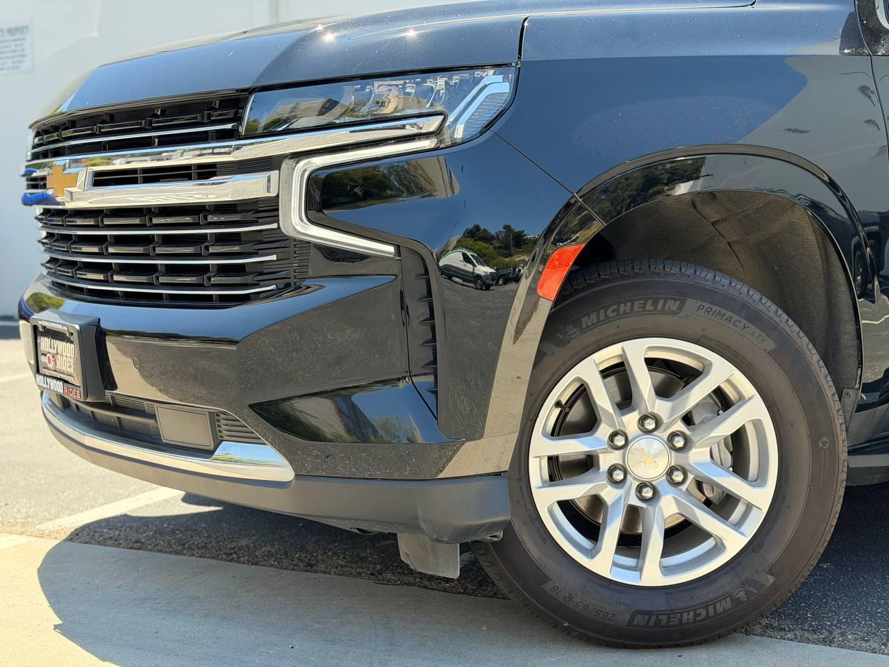 Chevrolet Suburban LT 4WD 2023