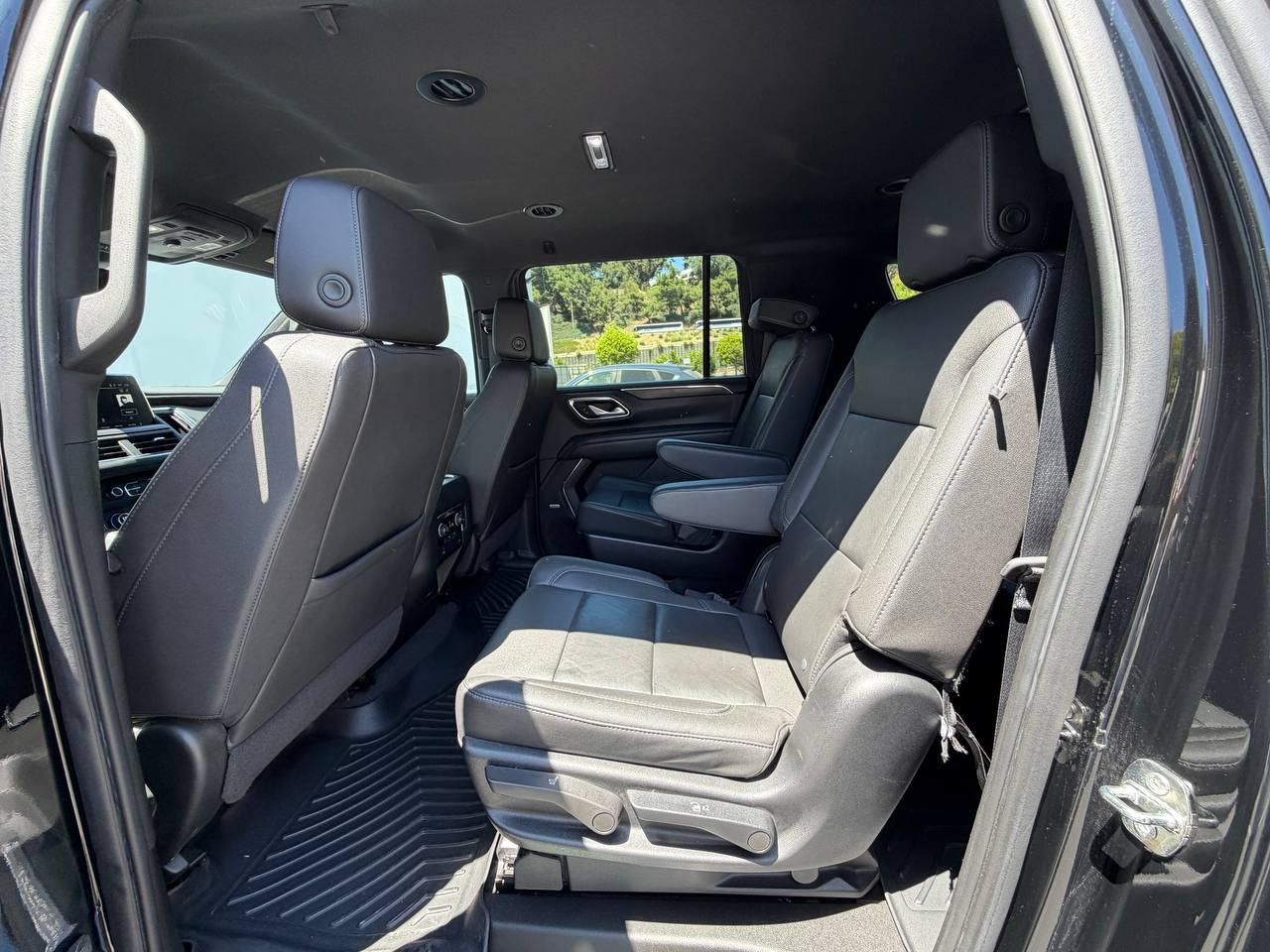 Chevrolet Suburban LT 4WD 2023