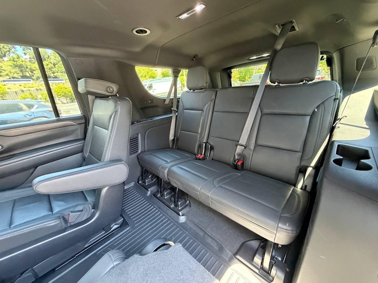 Chevrolet Suburban LT 4WD 2023