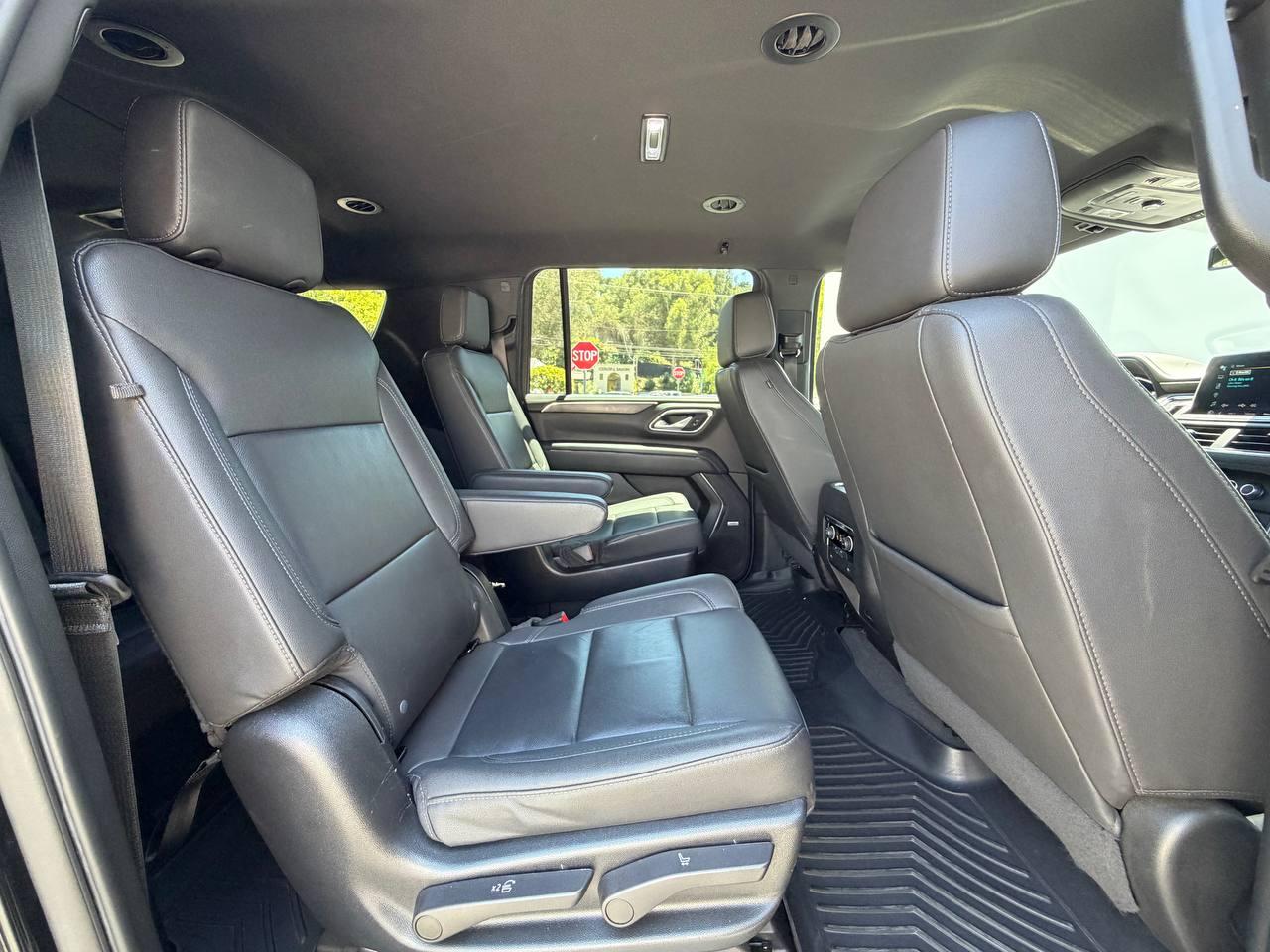 Chevrolet Suburban LT 4WD 2023