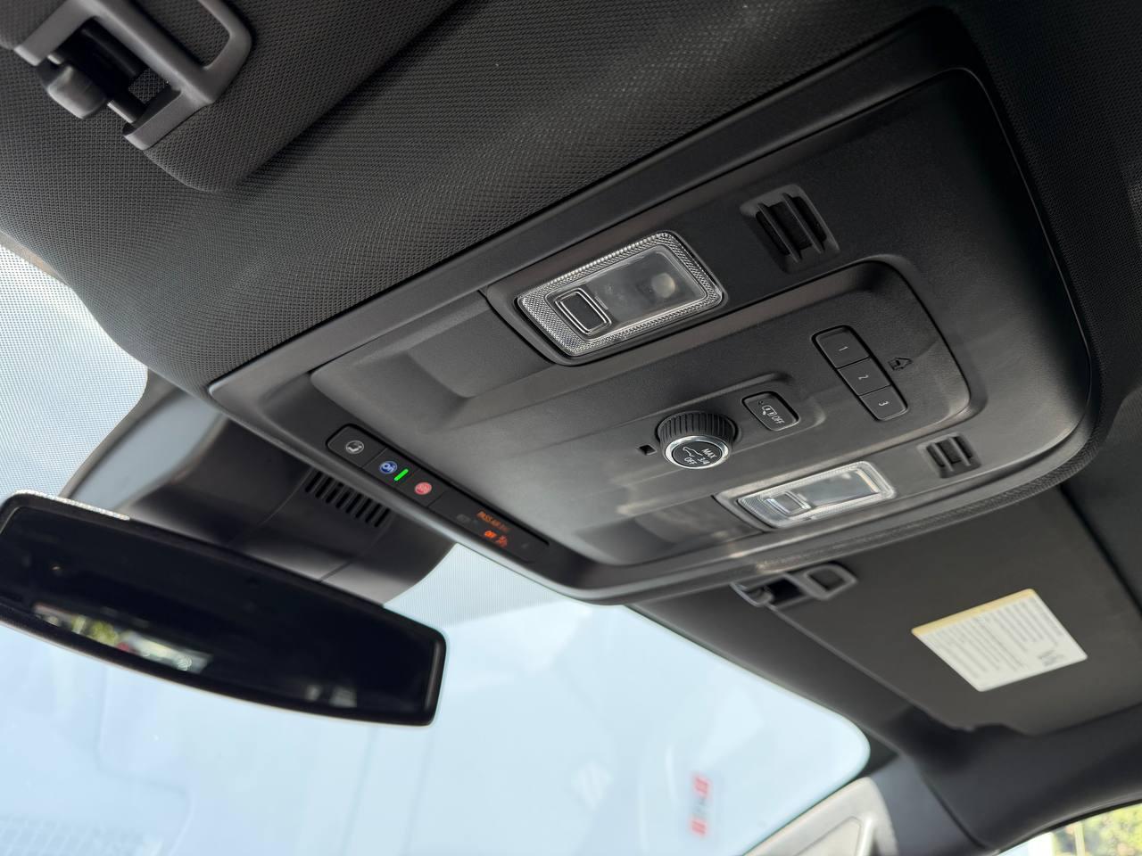 Chevrolet Suburban LT 4WD 2023