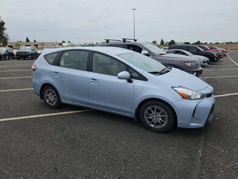 Toyota Prius V Three 2015