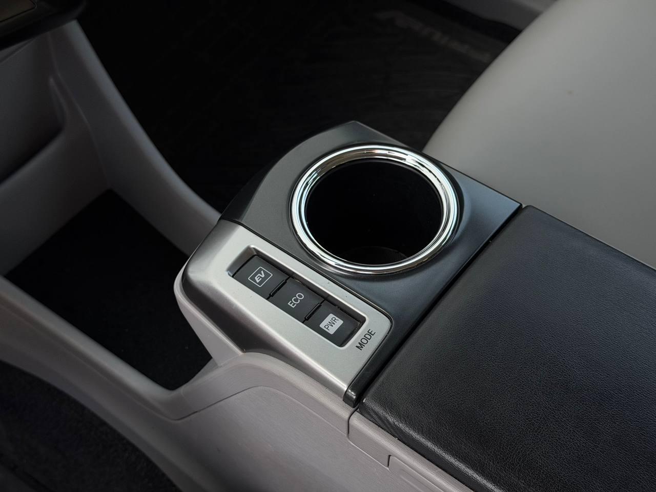 Toyota Prius V Three 2015