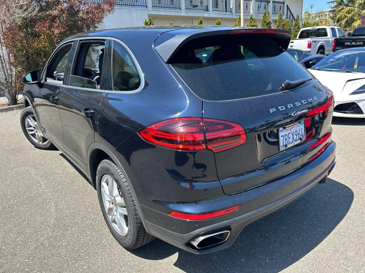Porsche Cayenne  2016