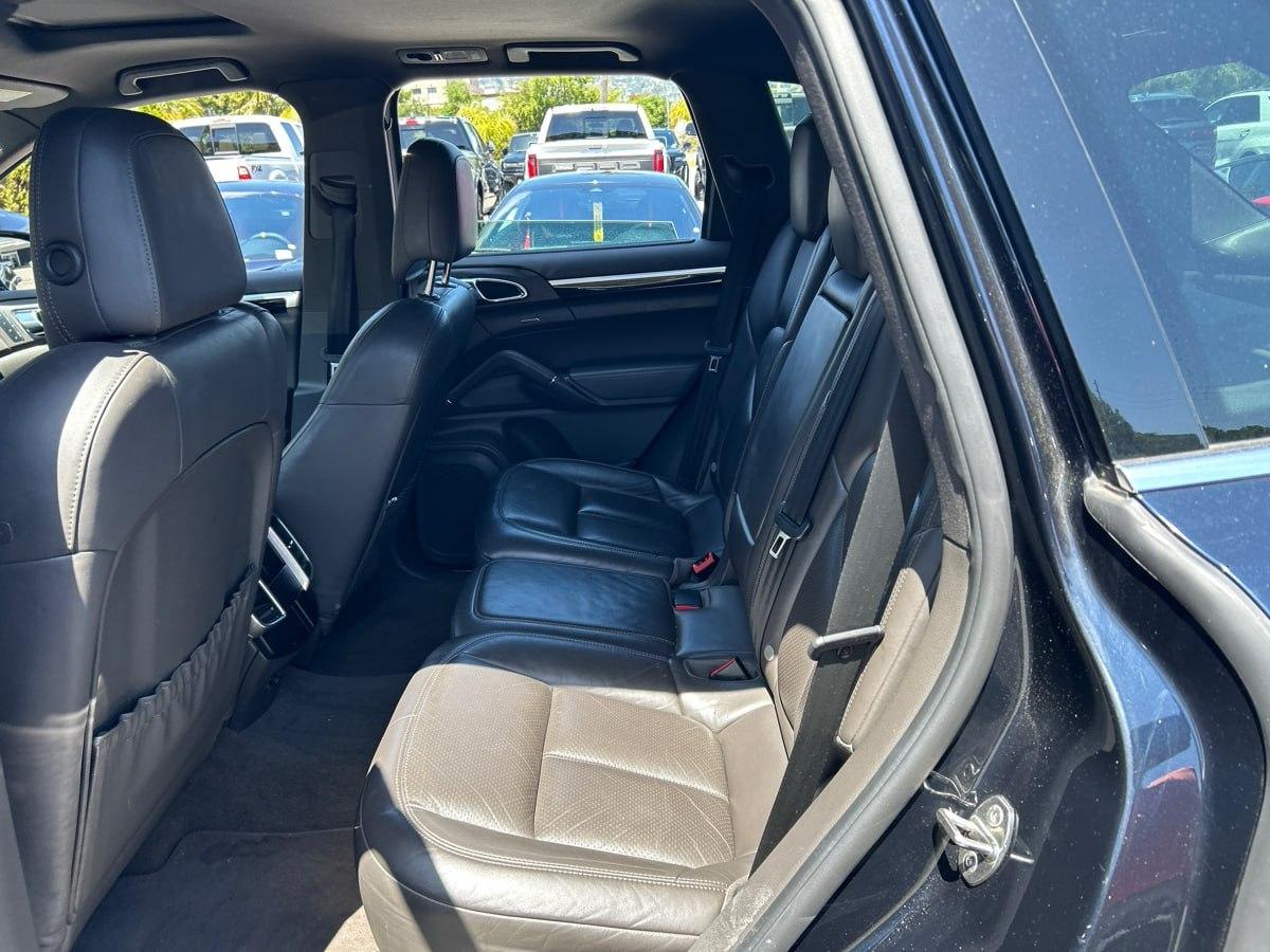 Porsche Cayenne  2016