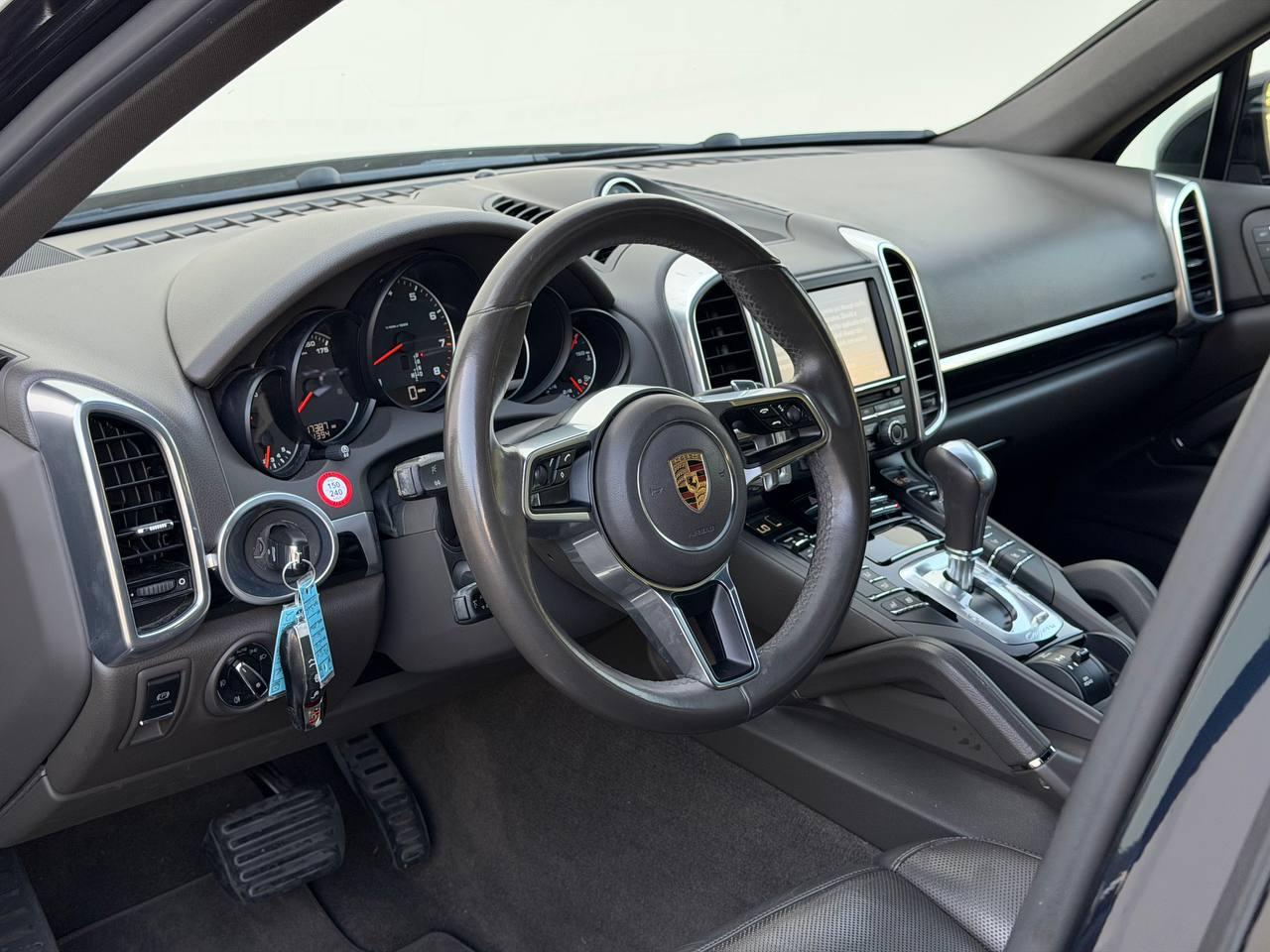 Porsche Cayenne  2016