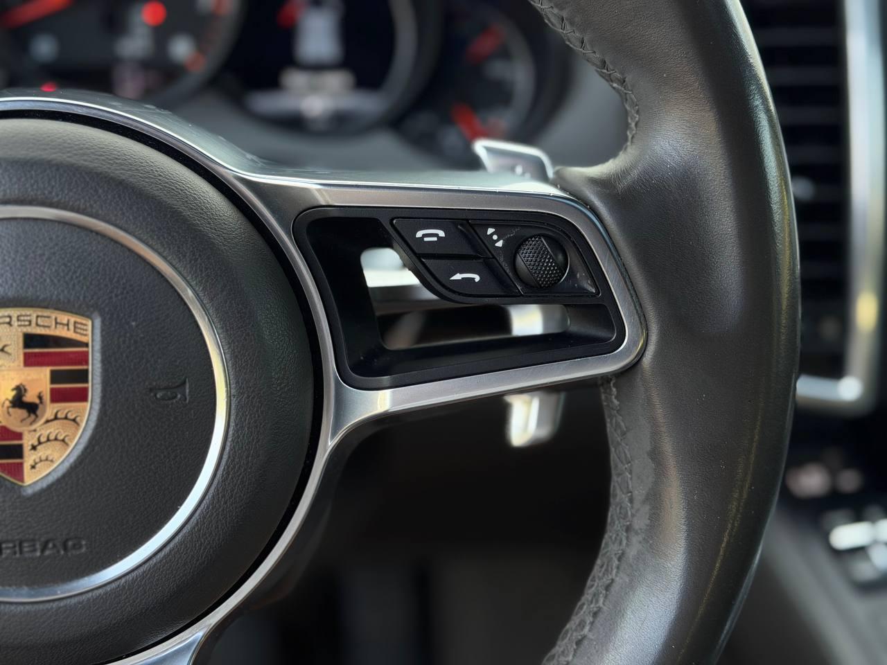 Porsche Cayenne  2016