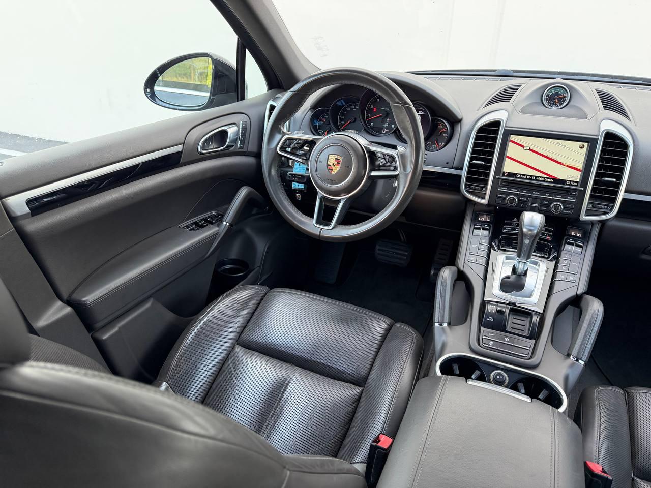 Porsche Cayenne  2016