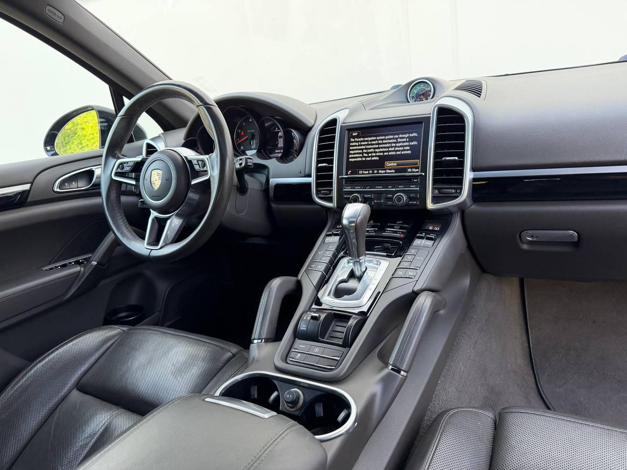 Porsche Cayenne  2016