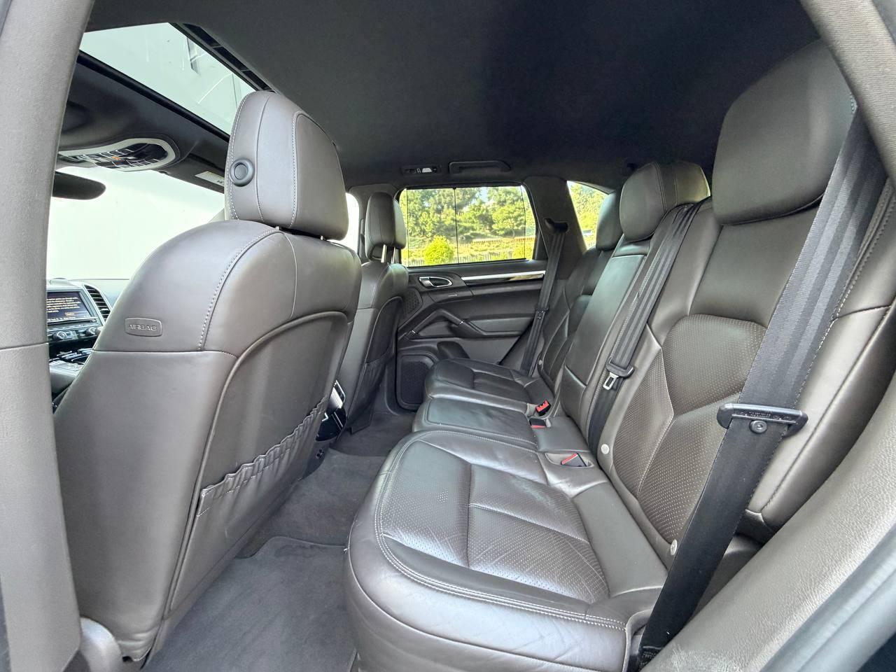 Porsche Cayenne  2016