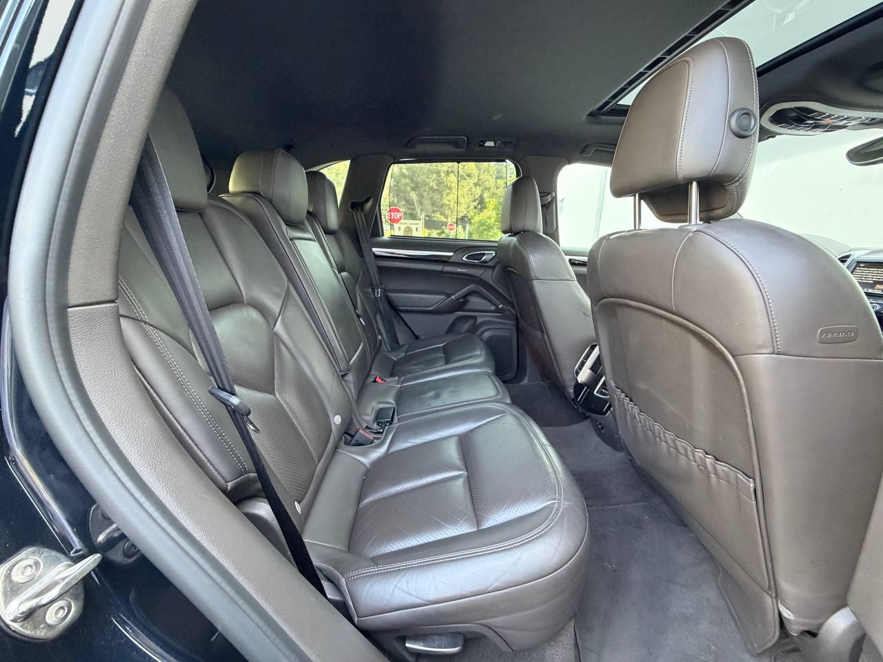 Porsche Cayenne  2016