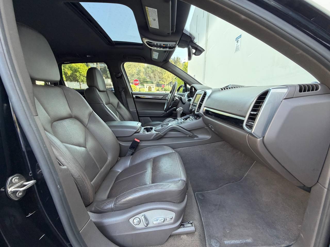 Porsche Cayenne  2016