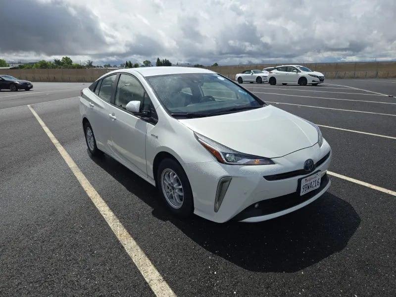 Toyota Prius XLE AWD-e 2019
