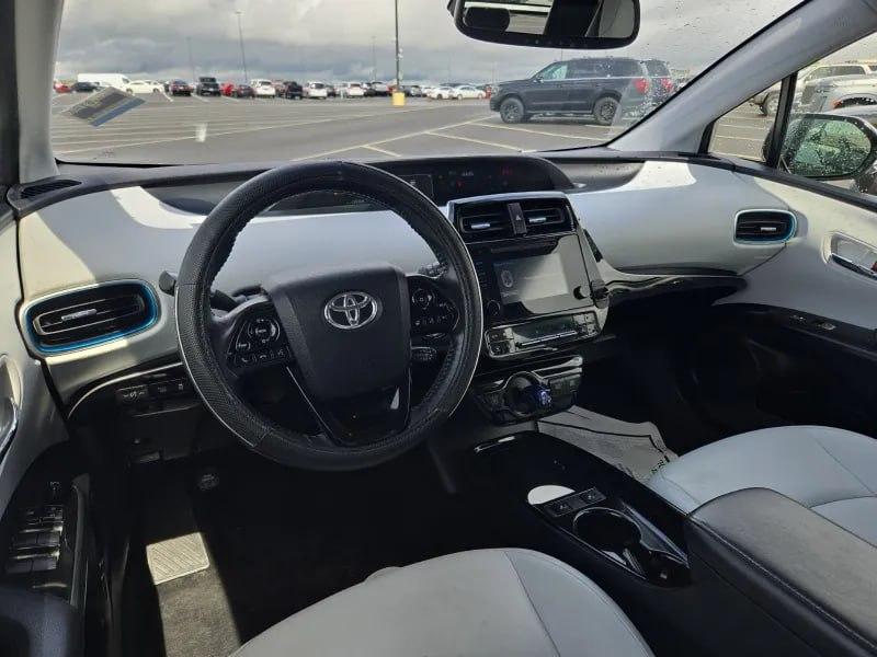 Toyota Prius XLE AWD-e 2019