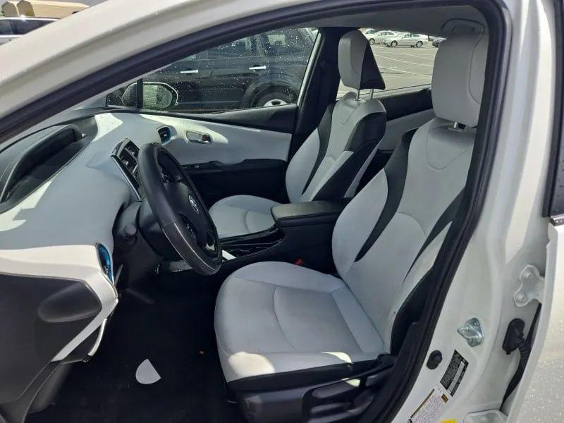 Toyota Prius XLE AWD-e 2019
