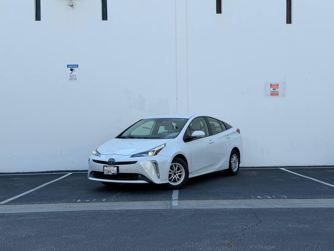 2019 Toyota Prius XLE AWD-e