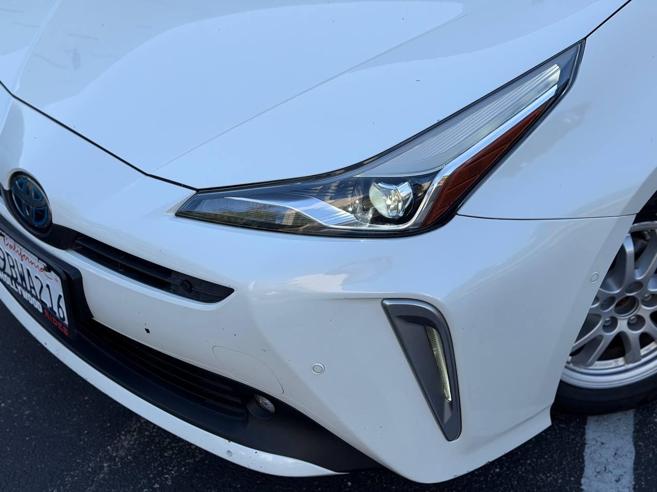Toyota Prius XLE AWD-e 2019