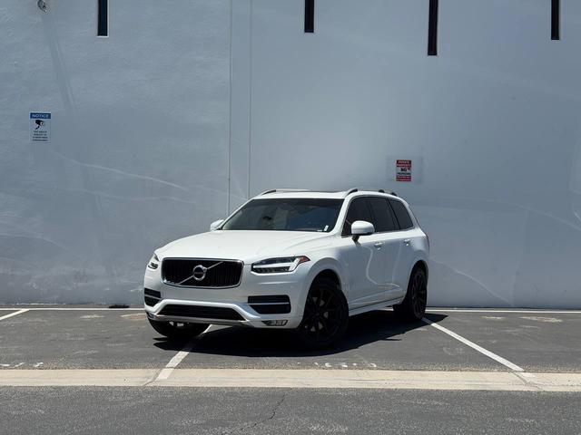 White 2018 Volvo XC90 T5 Momentum 7-Passenger AWD SUV / Crossover All-Wheel Drive Automatic