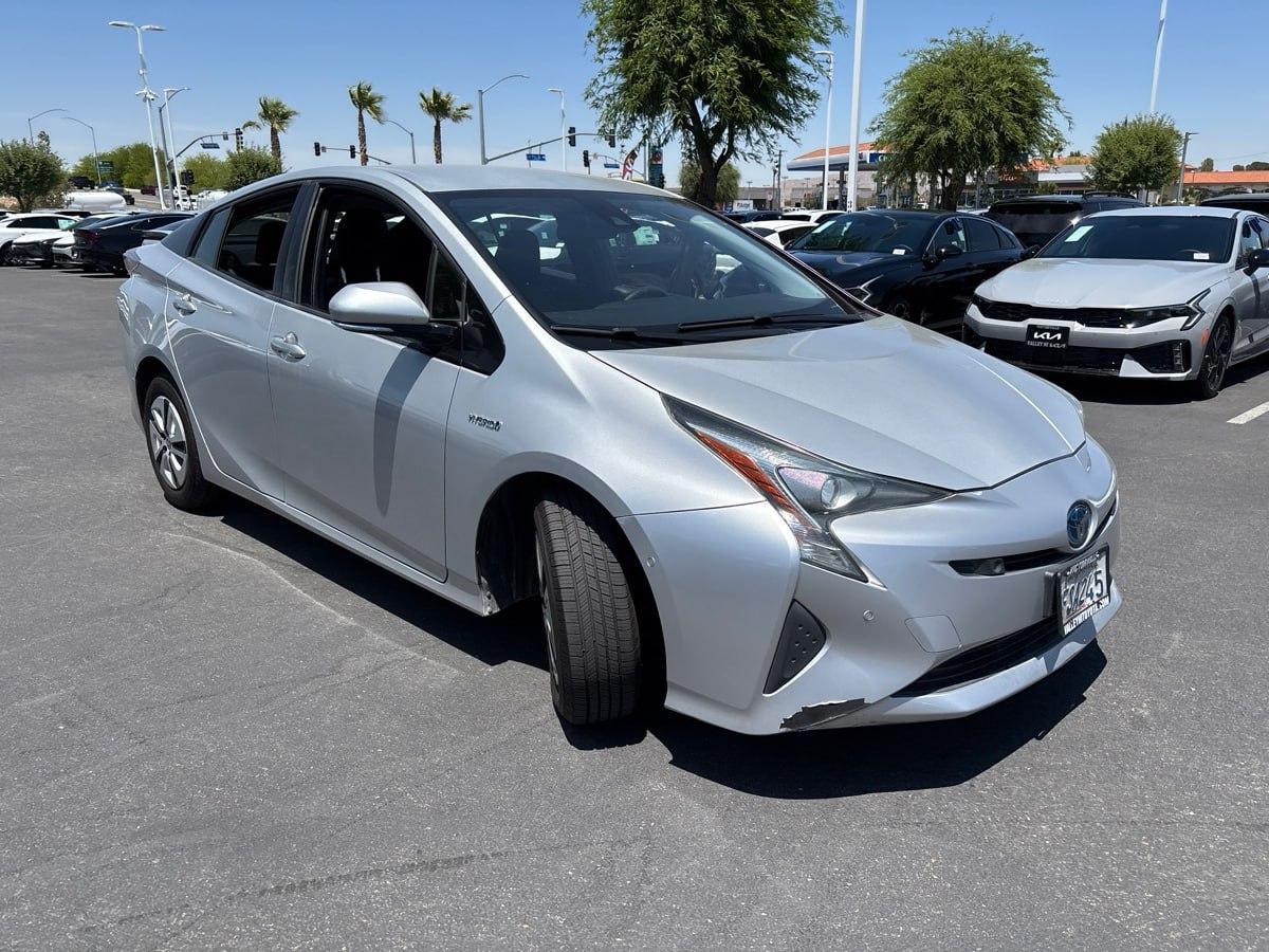 Toyota Prius Two 2018