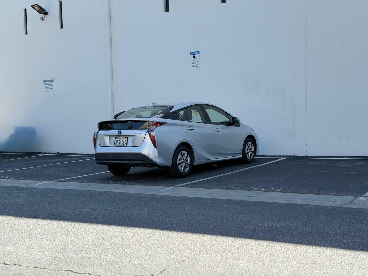 Toyota Prius Two 2018