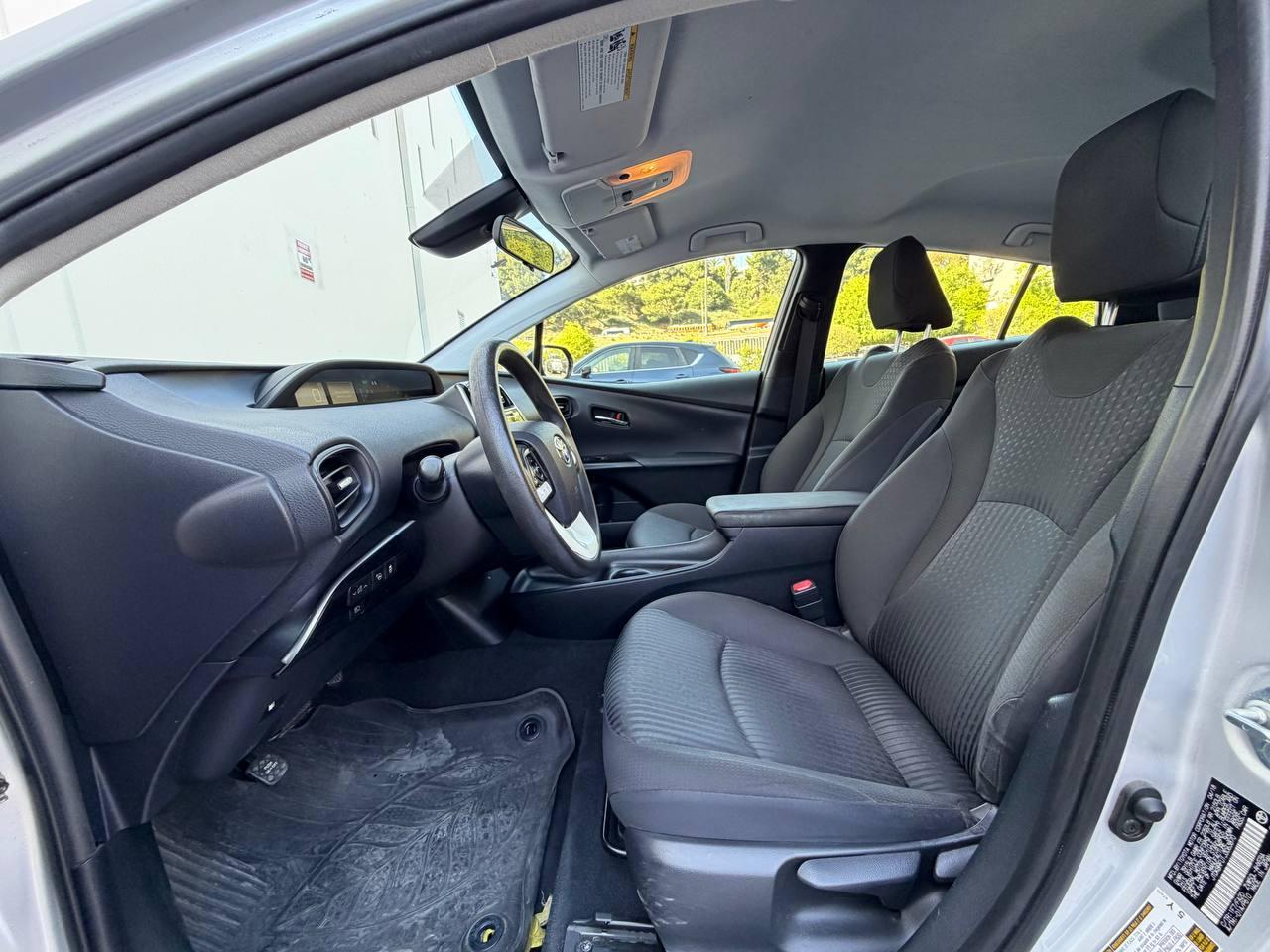 Toyota Prius Two 2018