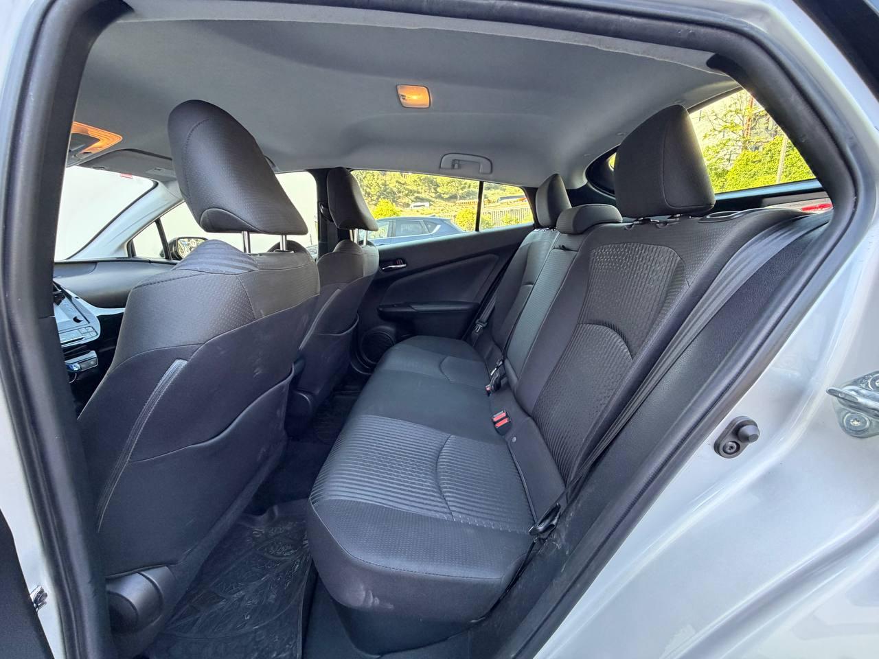 Toyota Prius Two 2018
