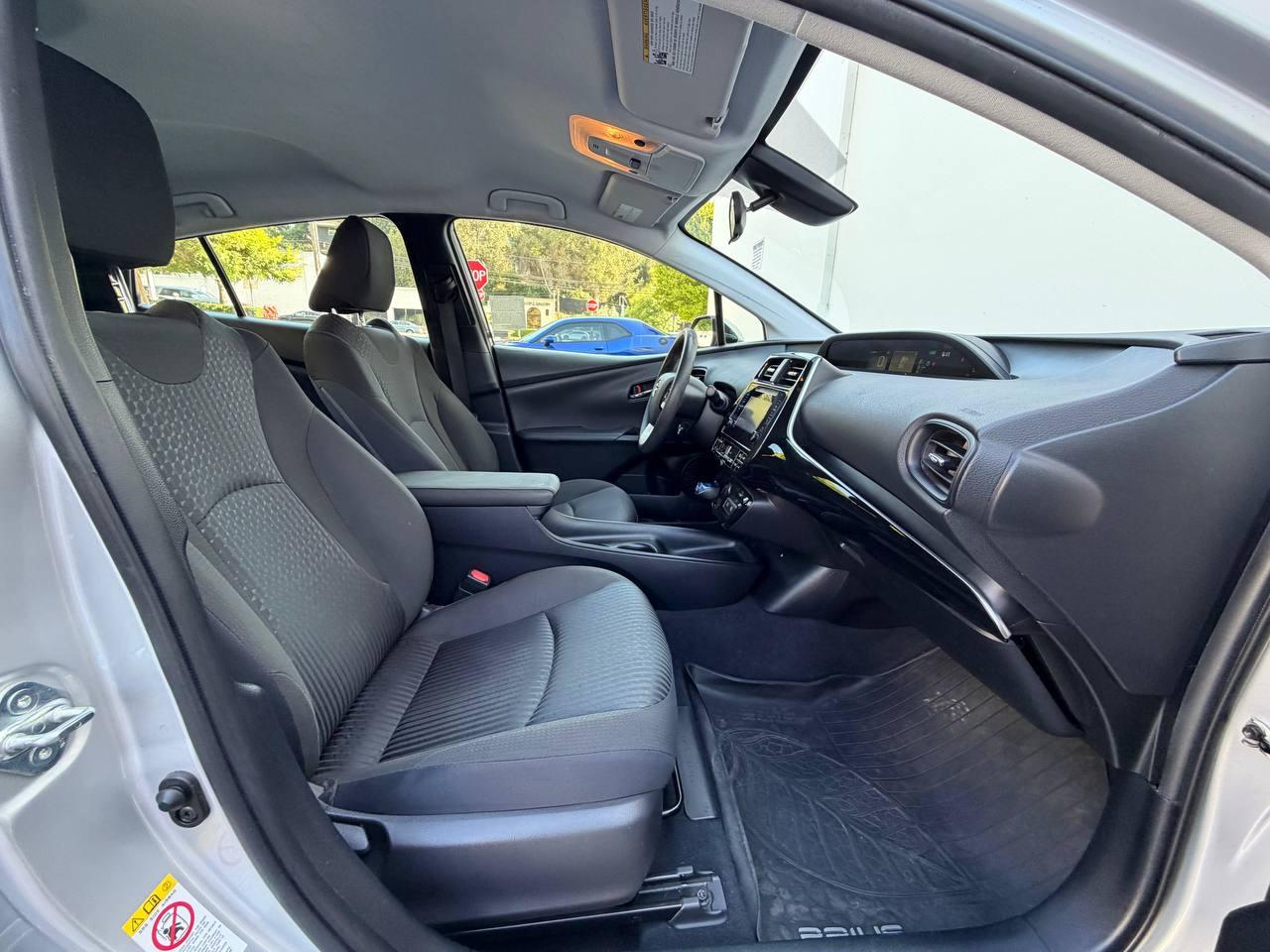 Toyota Prius Two 2018