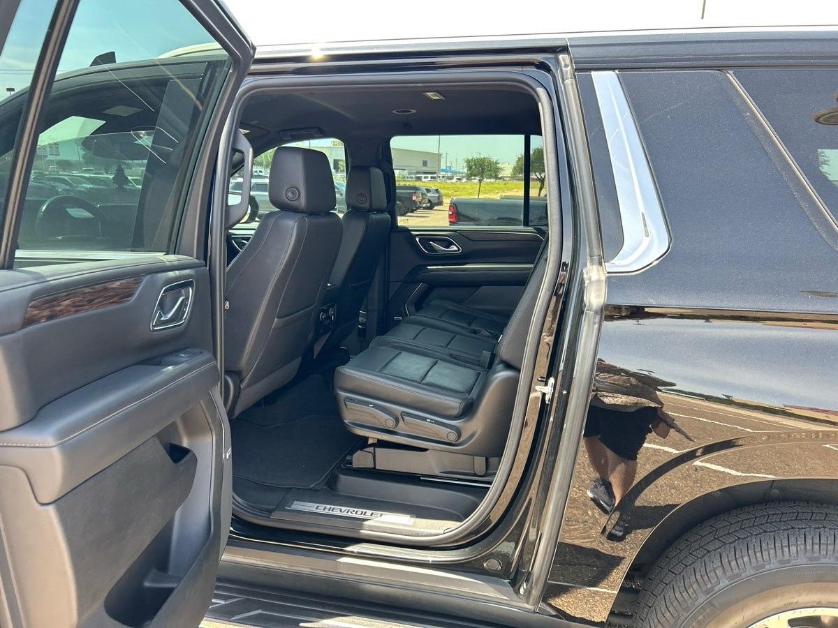 Chevrolet Suburban LT 2WD 2023